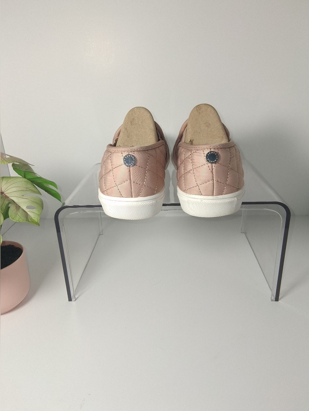 Steve Madden Quilted Slip-On Sneakers - Blush Size 7B - Picture 9 of 12